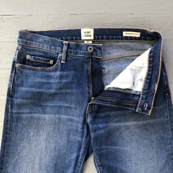 Flint and Tinder Men’s Jeans Size 31x32 Straight Fit Medium Wash Made in America - Picture 5 of 12